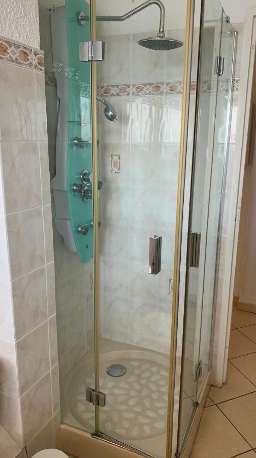 Le Latania Apartment แซ็งต์-แมกซีม ภายนอก รูปภาพ