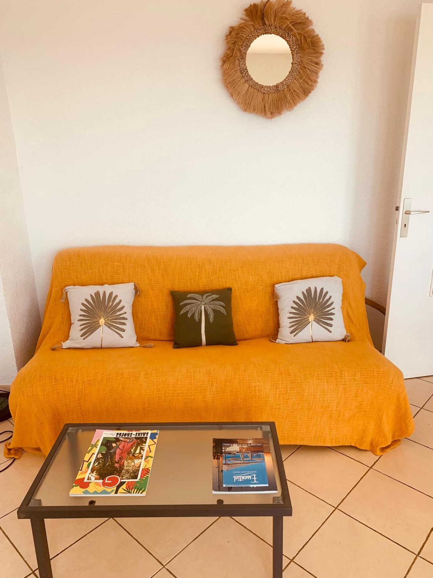 Le Latania Apartment แซ็งต์-แมกซีม ภายนอก รูปภาพ