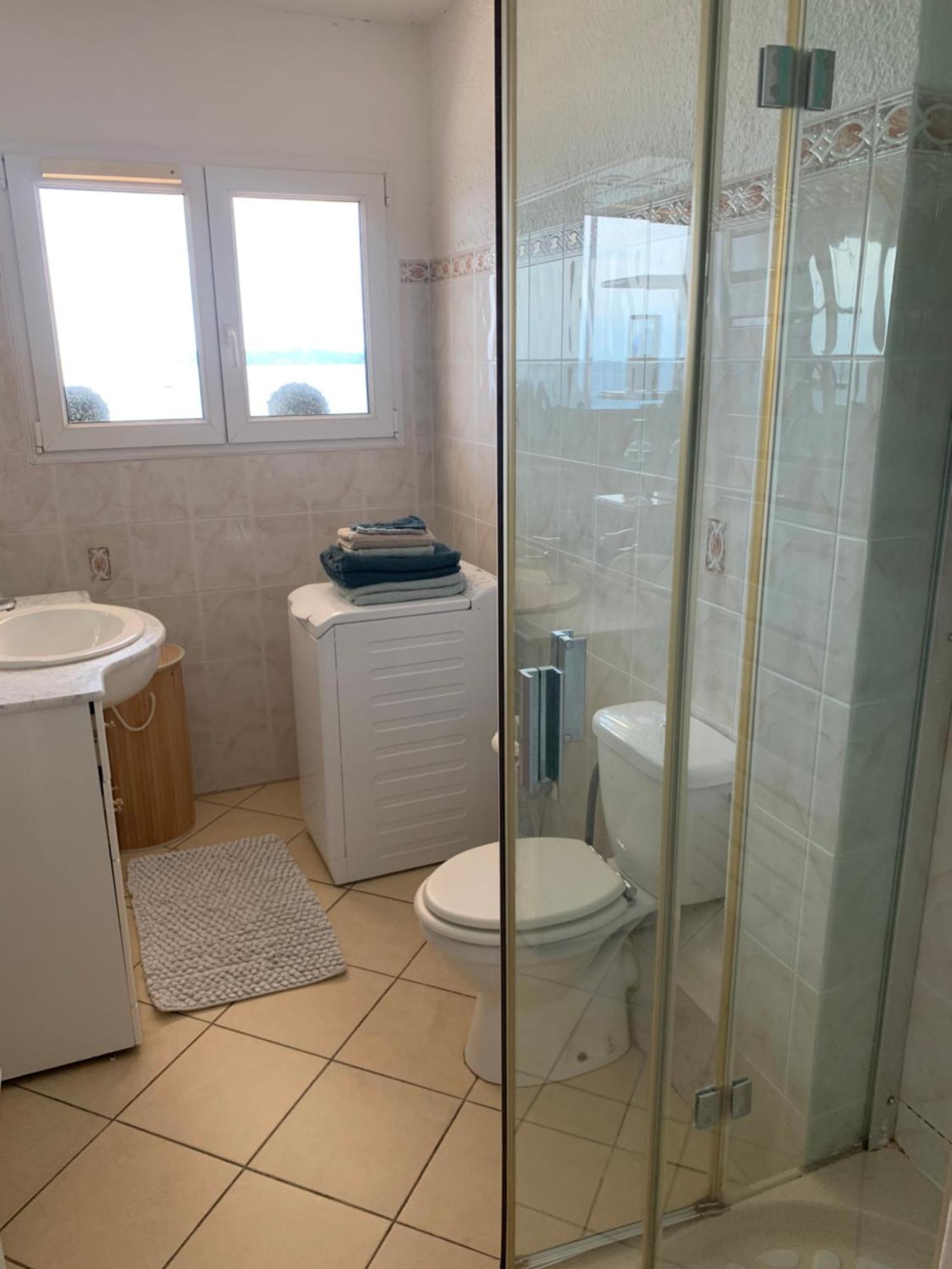 Le Latania Apartment แซ็งต์-แมกซีม ภายนอก รูปภาพ