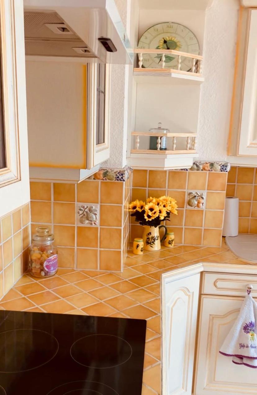 Le Latania Apartment แซ็งต์-แมกซีม ภายนอก รูปภาพ